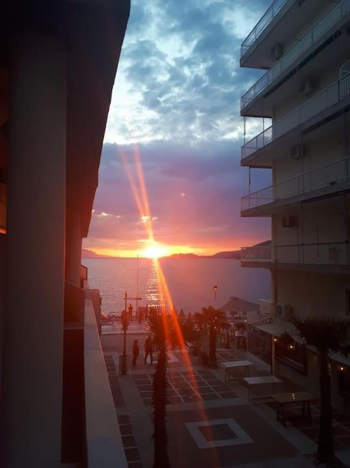 Seaside Family Apartment Loutraki Exterior foto
