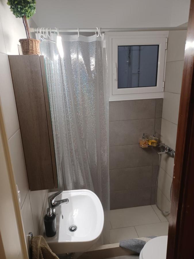Seaside Family Apartment Loutraki Exterior foto